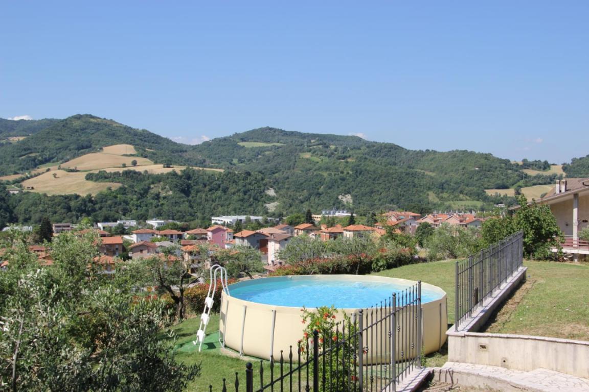 Calbertone Family And Bike Holidays Urbino Esterno foto